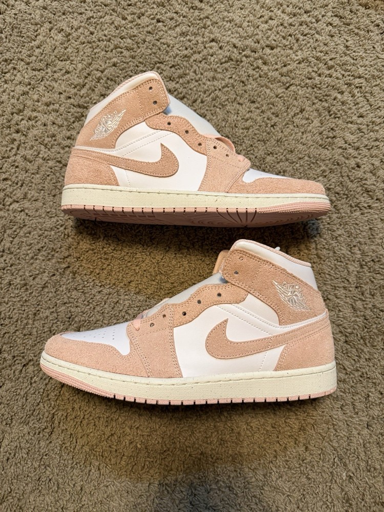 Air Jordan 1 Mid SE “Legend Pink” Size 11.5 New DN5215-161