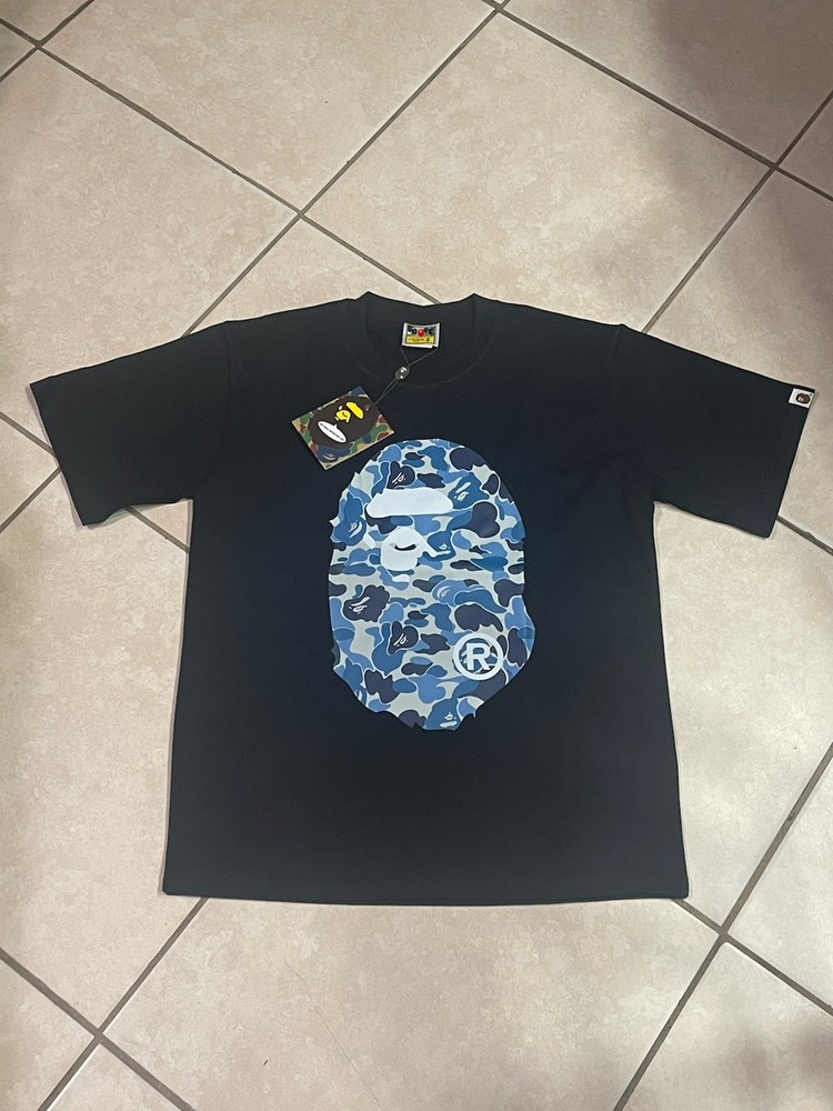 Men’s Bape Short Sleeve T-Shirt Size Small 100% Cotton