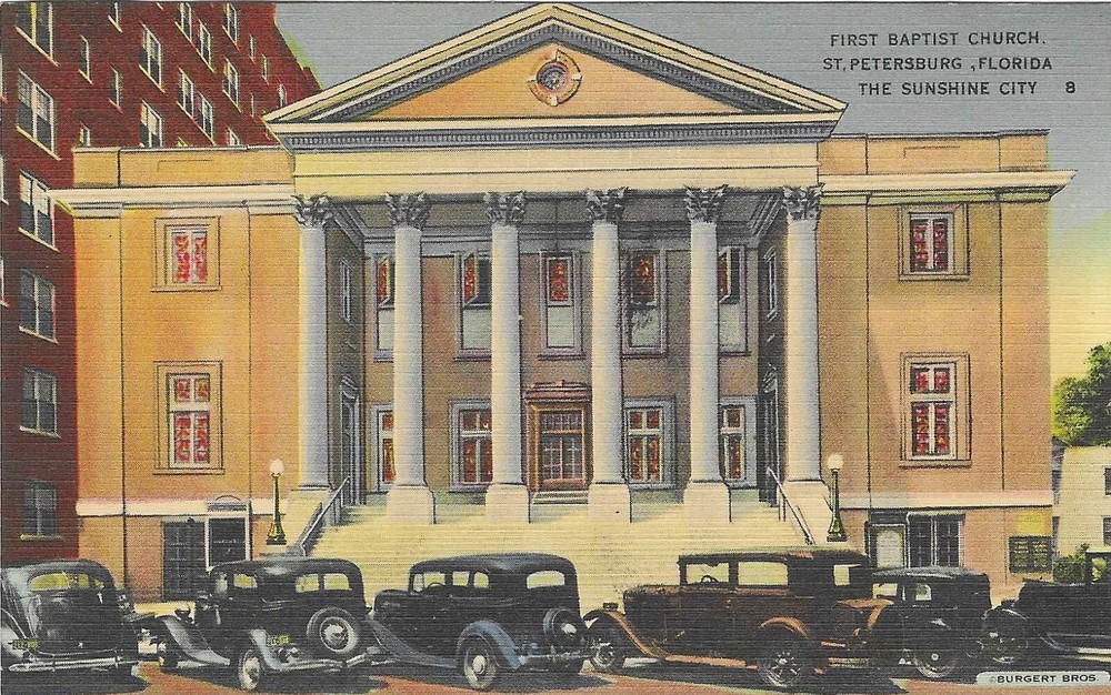 Vintage Florida Linen Postcard St Petersburg First Baptist Church Old Cars