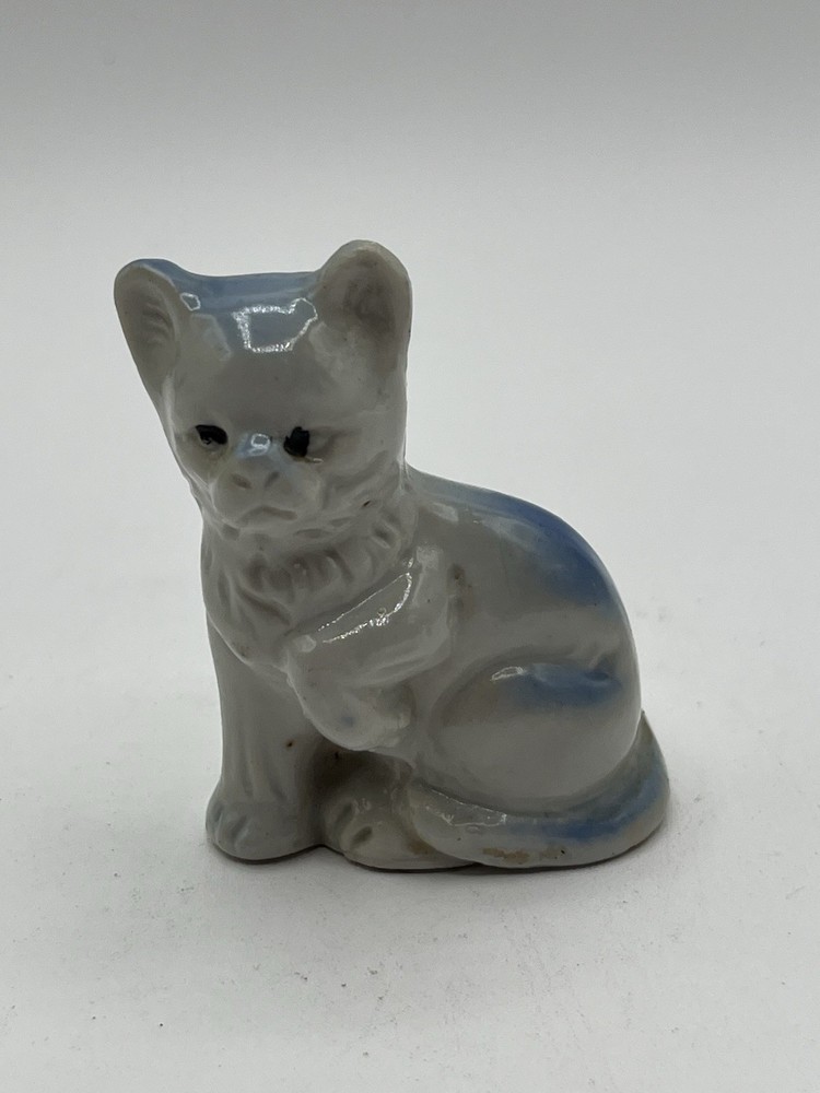 Cat Kitten Figurine Blue Paw Up Ceramic Porcelain Hand Painted Made in Japan VTG