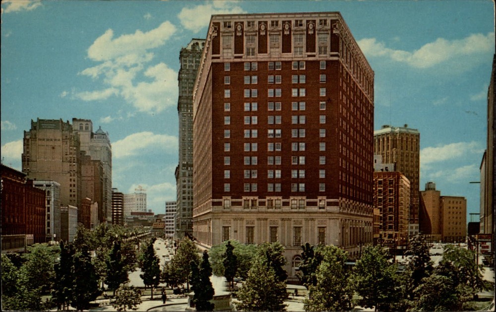 Michigan Detroit Statler Hilton Grand Circus Park ~ 1950-60s postcard  ~ s9709