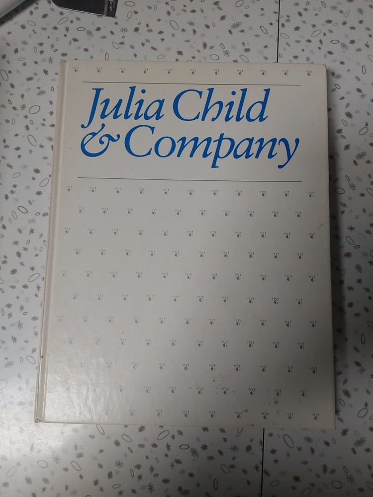 Julia Child 1975 Hard Cover Cookbook with Recipes