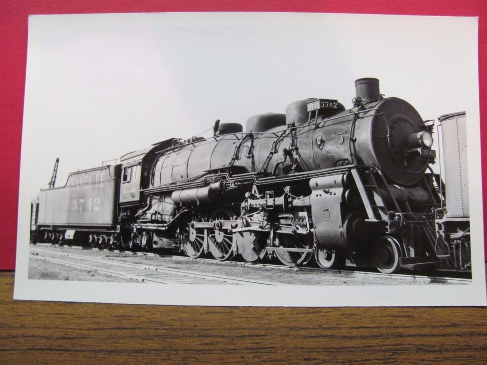 Photo Atchison Topeka & Santa Fe Railroad 4-8-2 Locomotive #3742 Alburquerque Nm