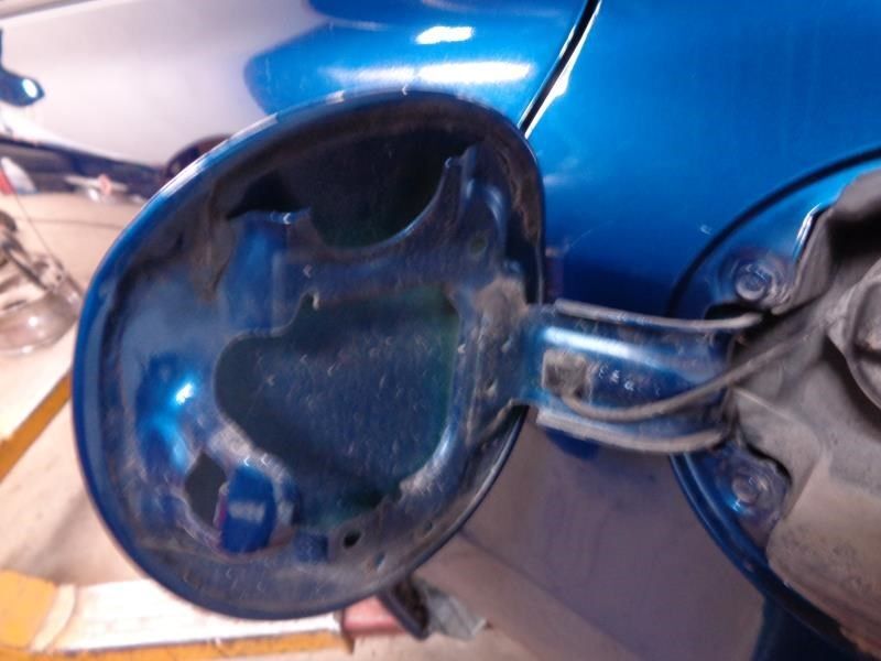 CIVIC     2012 Fuel Filler Door 1203203