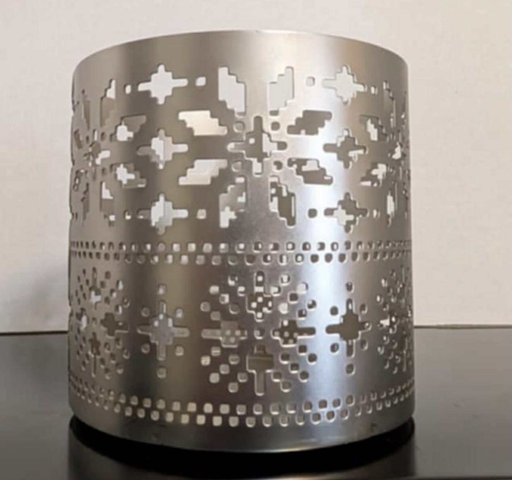 Bath & Body Works Glitter Snowflake 3-Wick Candle Holder