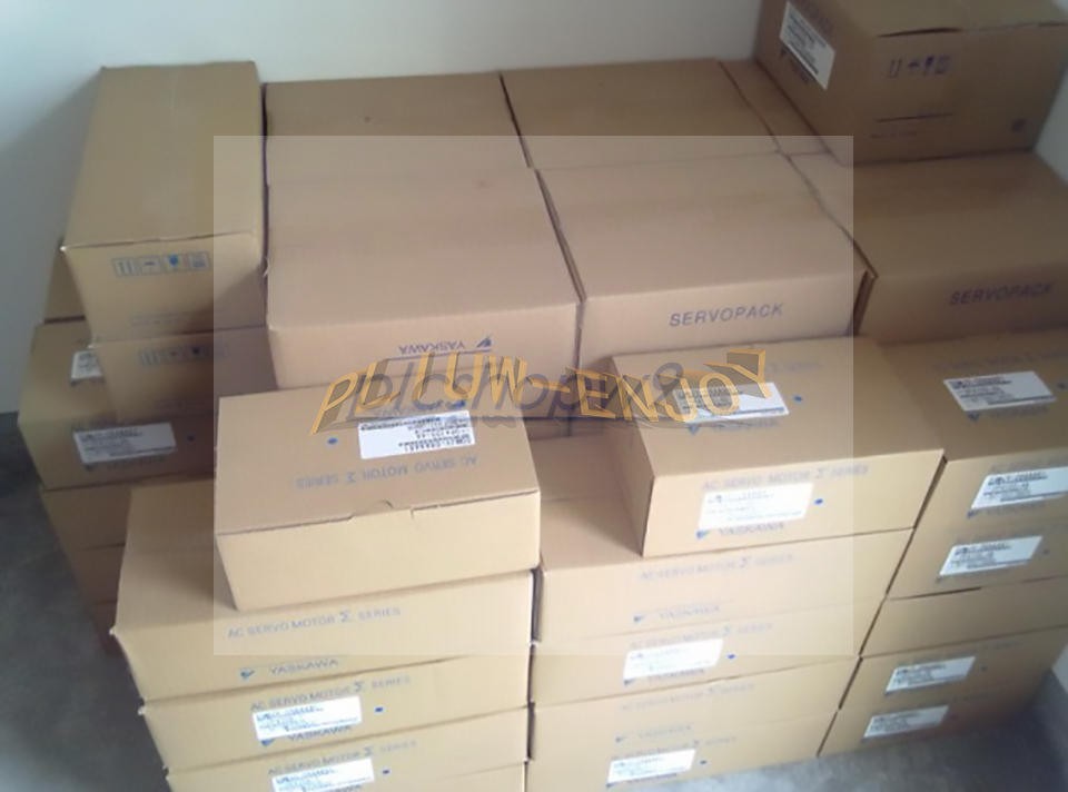 ONE Yaskawa Servo Driver SGD7S-470A10B202 NEW