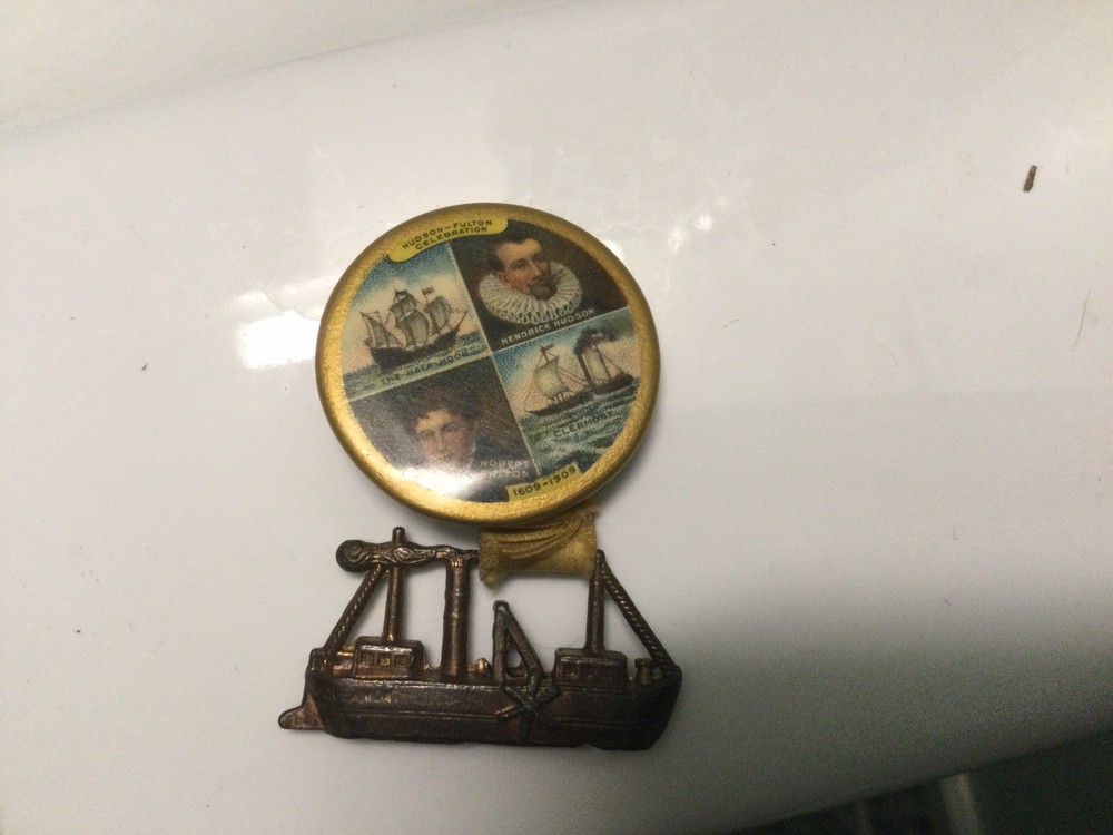 1909 Hudson Fulton Celebration Souvenir Medal Pin Bronze New York