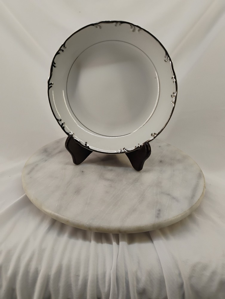 (2) Mikasa Fine China Japan 'Marlboro' 9267 7.75