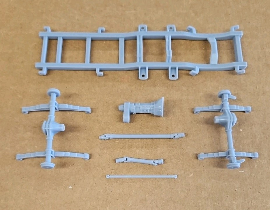 1/25 Scale 1970 GMC Chevy 4x4 Long Bed ABS-Like Resin Chassis & Suspension Kit-image