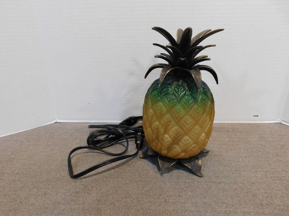 Vintage Andrea by Sadek Glass Pineapple Lamp