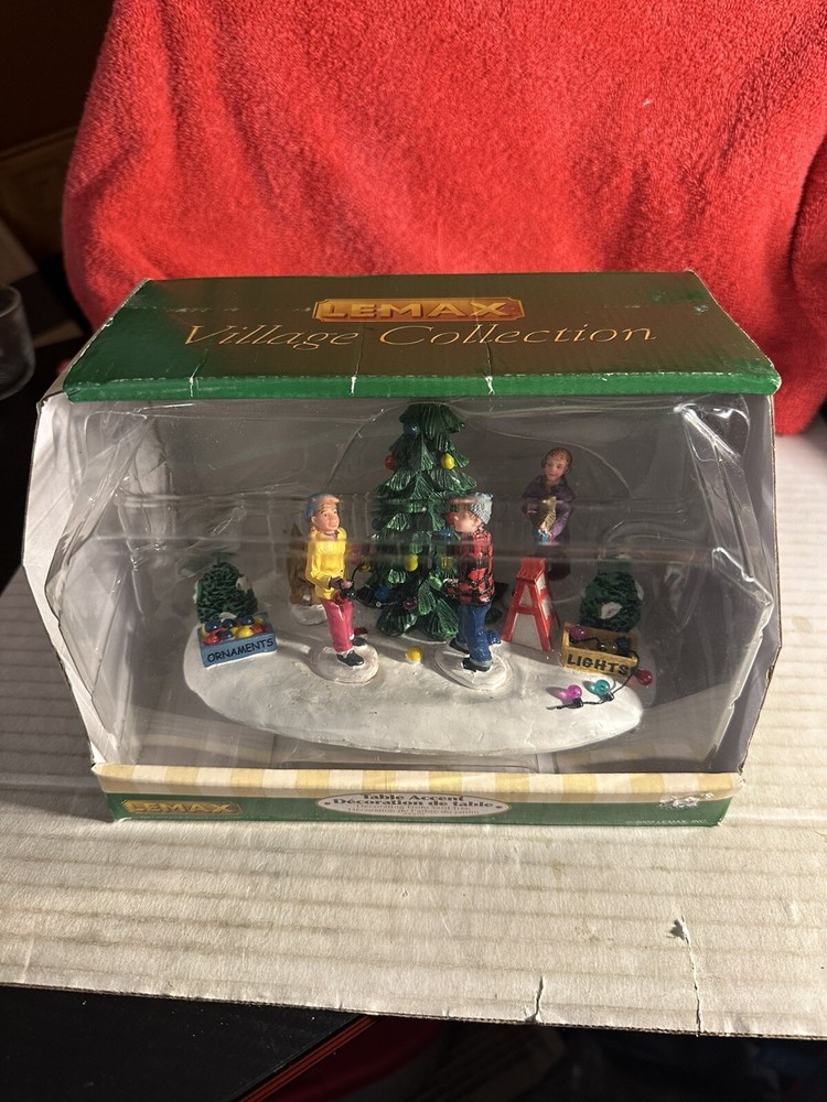 Lemax Christmas Village Table Accent Tree with Family Dog Lights Dwk-image