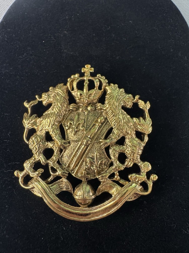 Vintage Joan Rivers Crest Coat Of Arms Shield Lions Gold Tone Brooch Pin Signed