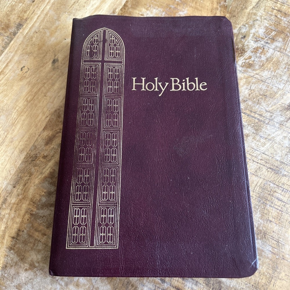 Nelson Regency Burgundy Holy Bible KJV Giant Print Red Letter Concordance