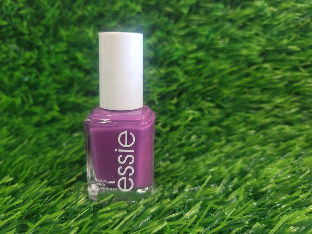 essie nail polish 