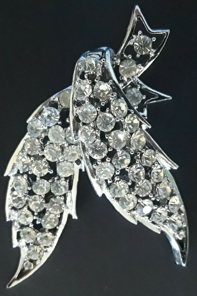 Vintage PELL Clear Rhinestones Silver Tone Rhodium Plated Double Leaf Brooch