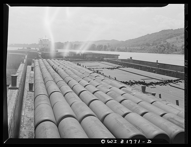 Photo:Ernest T. Weir Ohio River Cincinnati 1943 Gas Containers Barge Tow