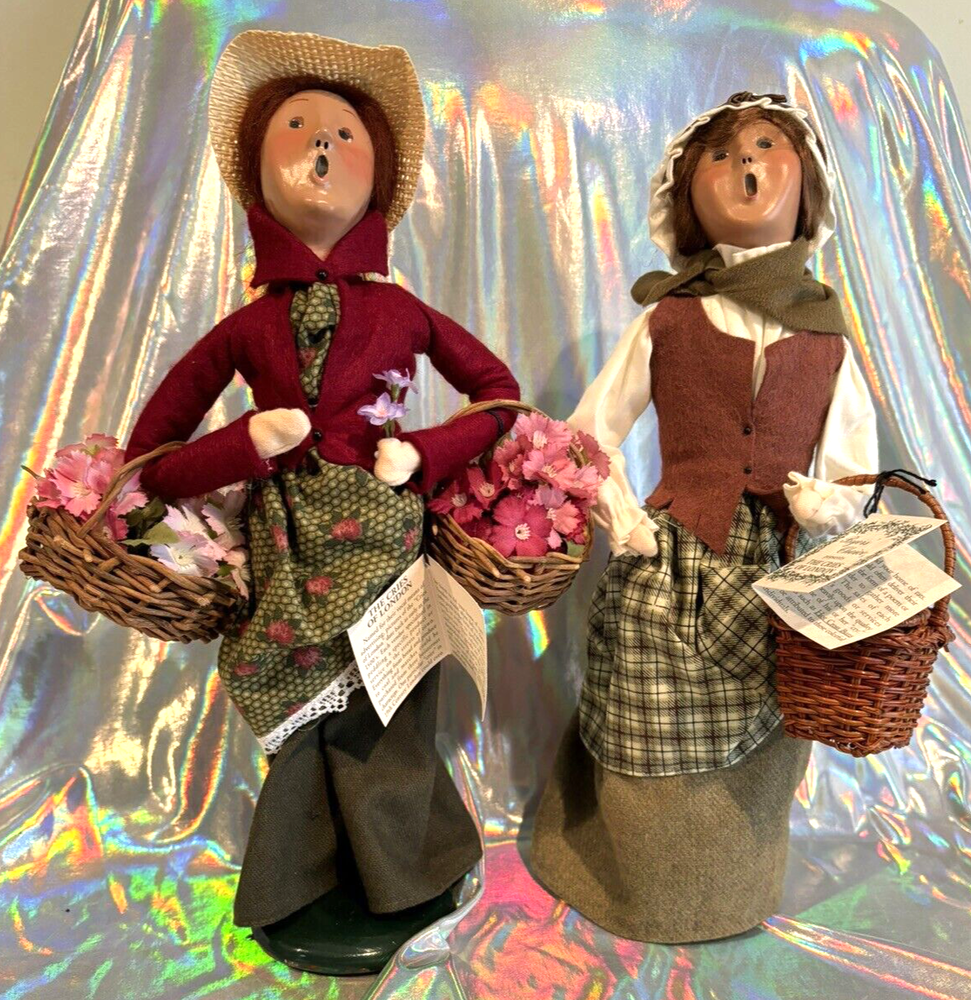 Byers' Choice 2 Victorian Lady Carolers Cries of London Flowers Made in USA