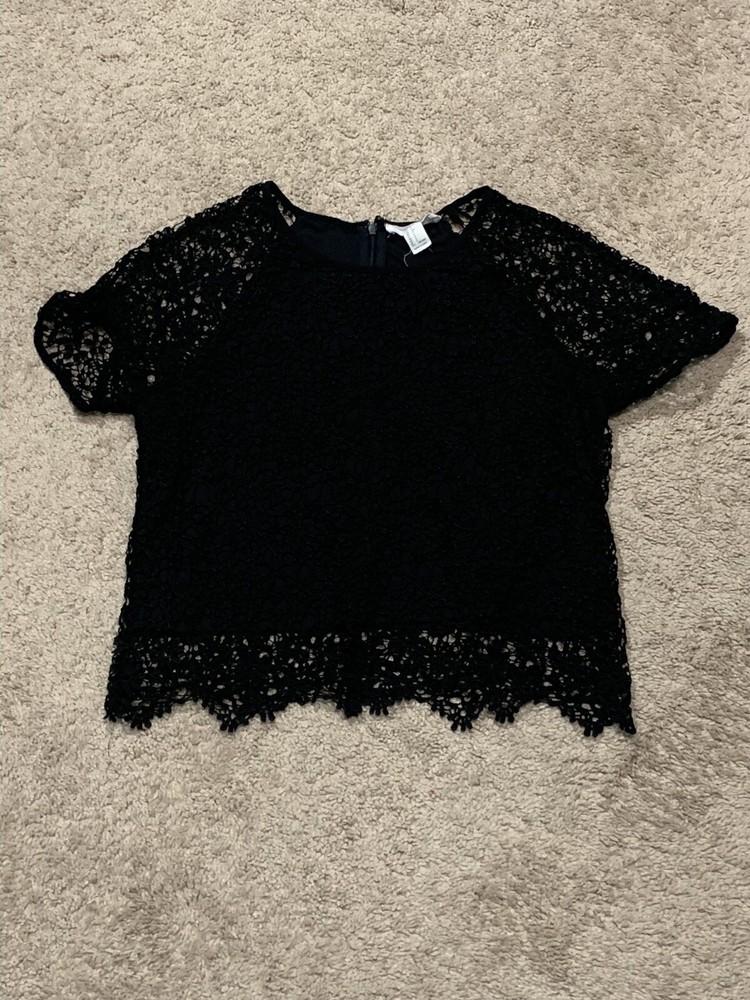 Forever 21 Womens/Juniors Shirt Size Small Black Lace Lined Short Sleeve