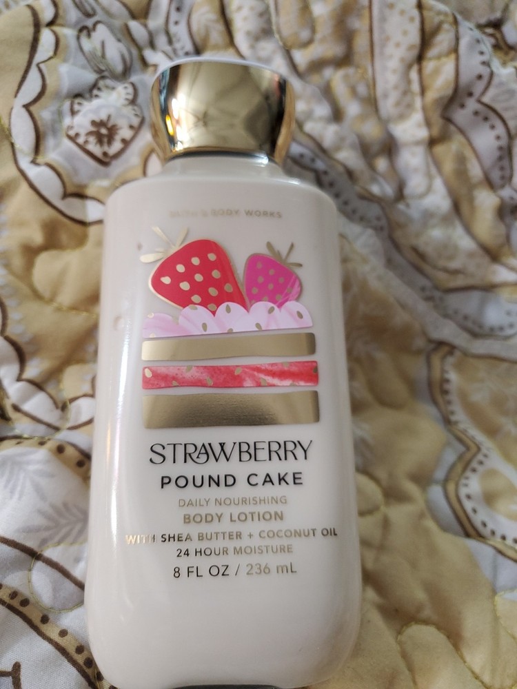 Bath & Body Works Strawberry Pound Cake Body Lotion 8oz