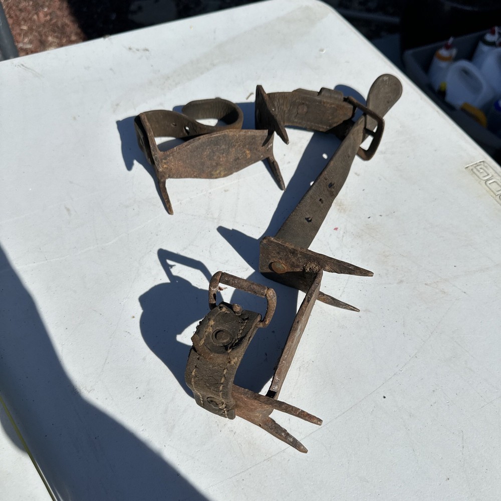 Vintage Cast Iron Ice Shoes Cleats Old Antique Ice Fishing - Rare