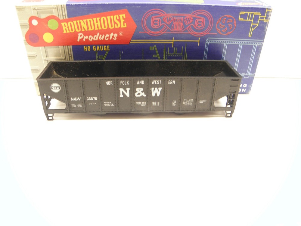 Roundhouse #1490 - 3 Bay Hopper Norfolk & Western #38876~Ho Scale Kit - Lot A
