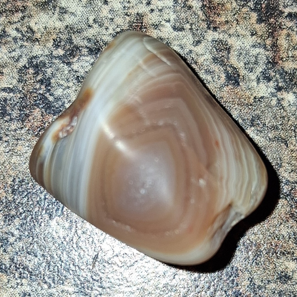 Polished Banded Agate Tumbled Stone Mineral Specimen Display