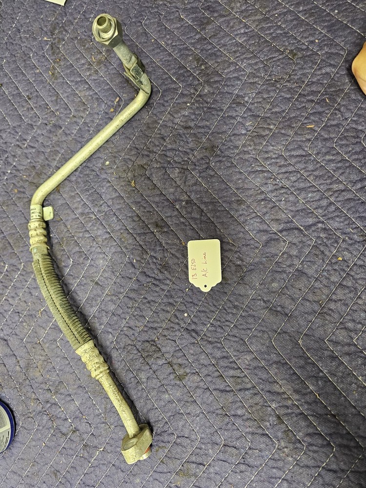 Ford E-350 Super Duty 99-19 Oem  A/C Line Hose Assembly