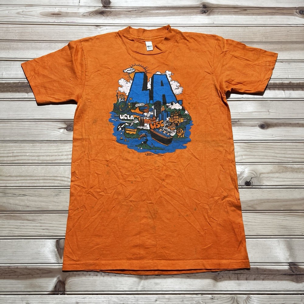 True Vintage 1977 Lifestyles UCLA USC LA Hollywood Art Shirt Size Medium