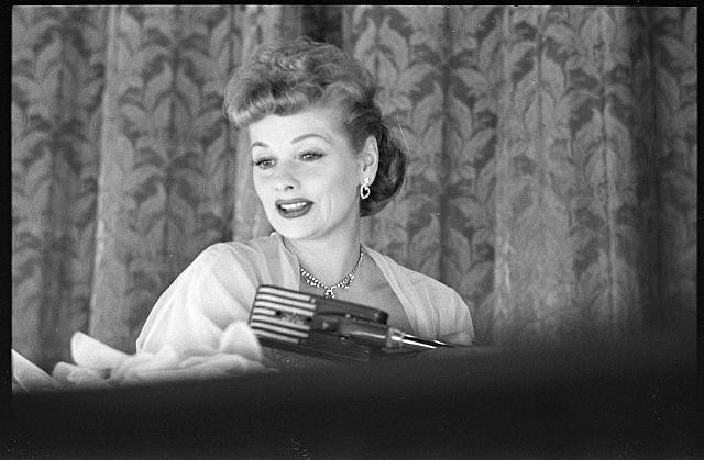 Photo:Lucille Ball 1950s Portrait Lucy Comes Home Look Magazine