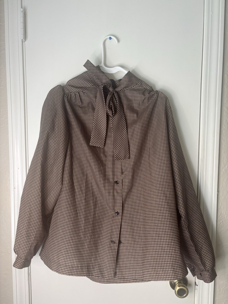 Vintage Women’s Tie Neck Houndstooth Blouse Size-unknown (small)