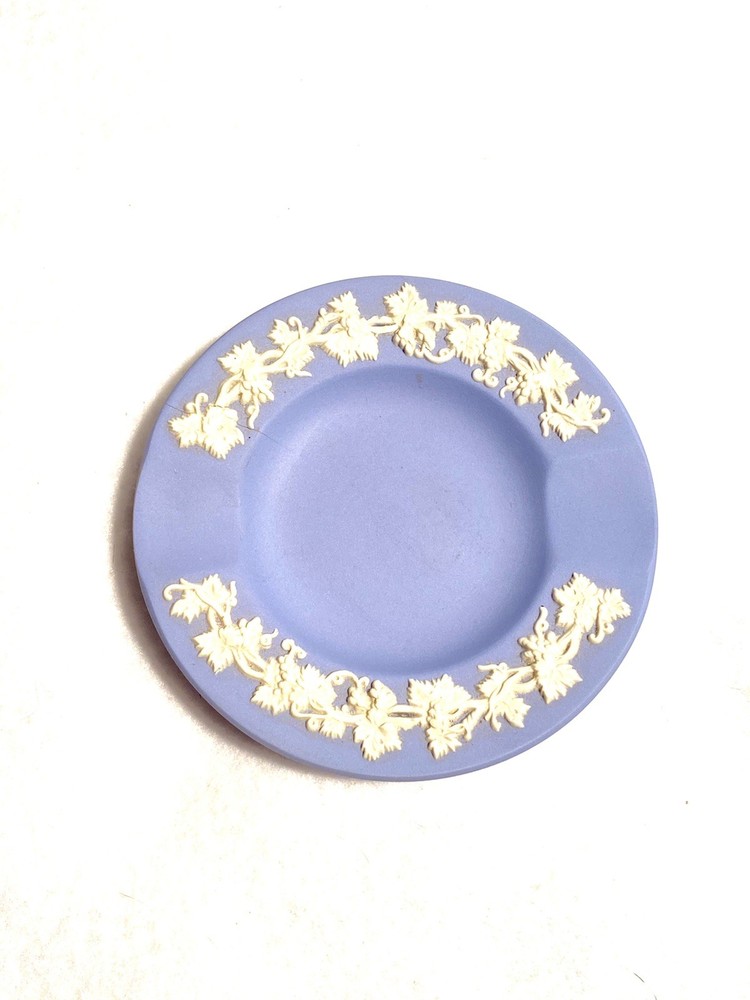 Vintage Wedgwood Blue Jasperware Small Ashtray Inches Grapevine