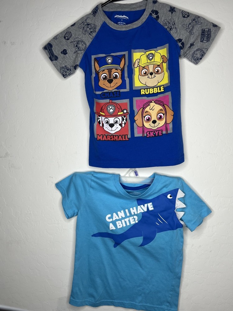 2 pc Toddler Boys Graphic T-Shirt Bundle Shark & Paw Patrol Size 5T