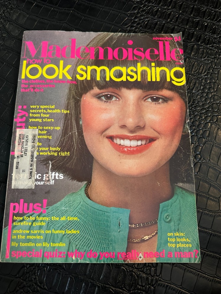 NOVEMBER 1975 MADEMOISELLE vintage fashion magazine