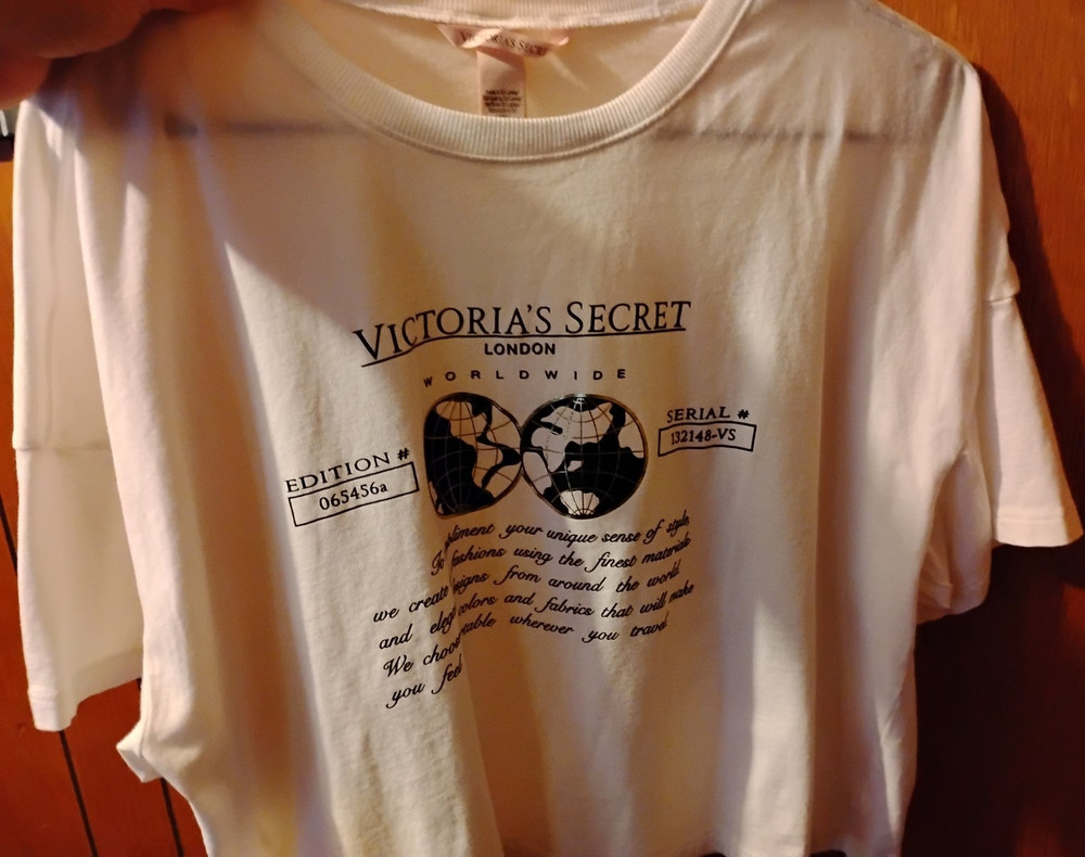 Victoria's Secret Women's White Graphic Print Short Sleeve Cotton T-Shirt M