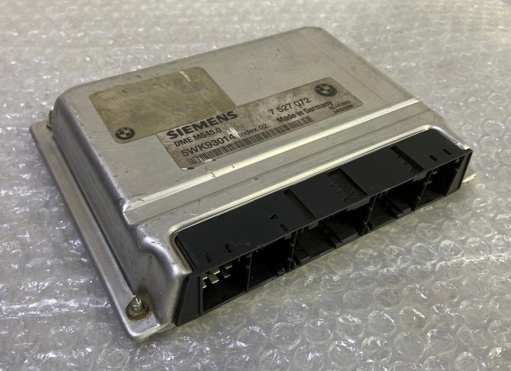 OEM BMW 5 SER 530i E60 E61 SEDAN x3 ENGINE CONTROL MODULE ECU ONLY DME 7527072