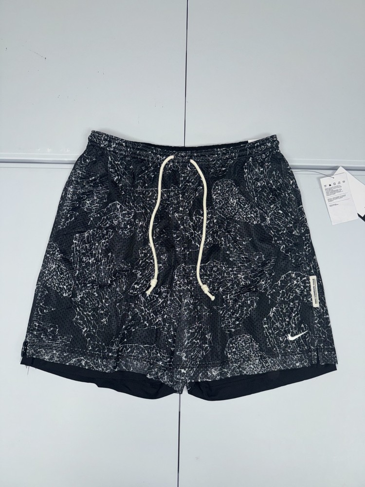 Nike Dri Fit Standard Issue Reversible Basketball Shorts Men’s M FB6915-010 NEW