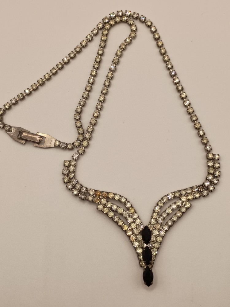 Vintage Black Rhinestone Choker Necklace V Cascade Design Prom Bridal 16