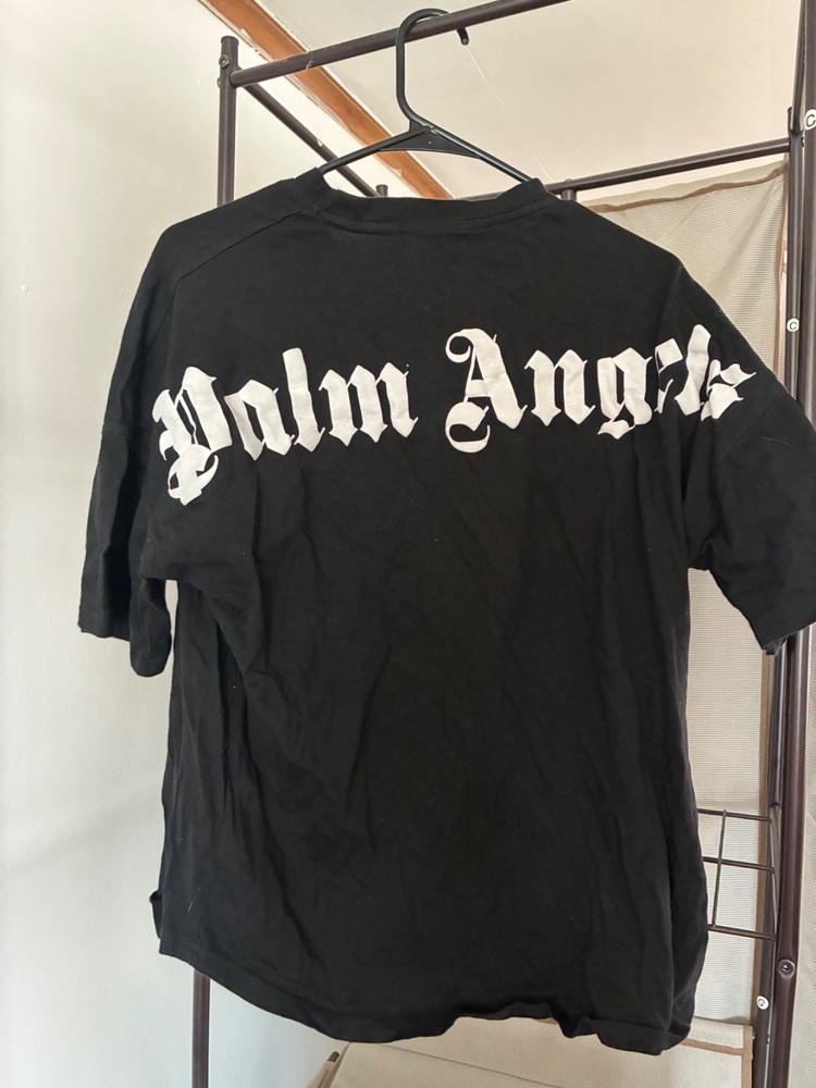 Men’s Palm Angels  Black and White Graphic Tee Shirt. Size Large