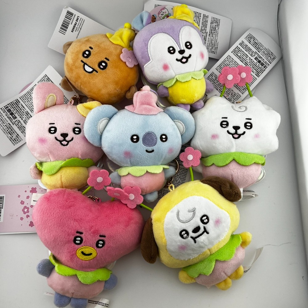 BT21 Universtar Plush Keychain Bag Charm Tata Cooky Chimmy Shooky Mang RJ Koya