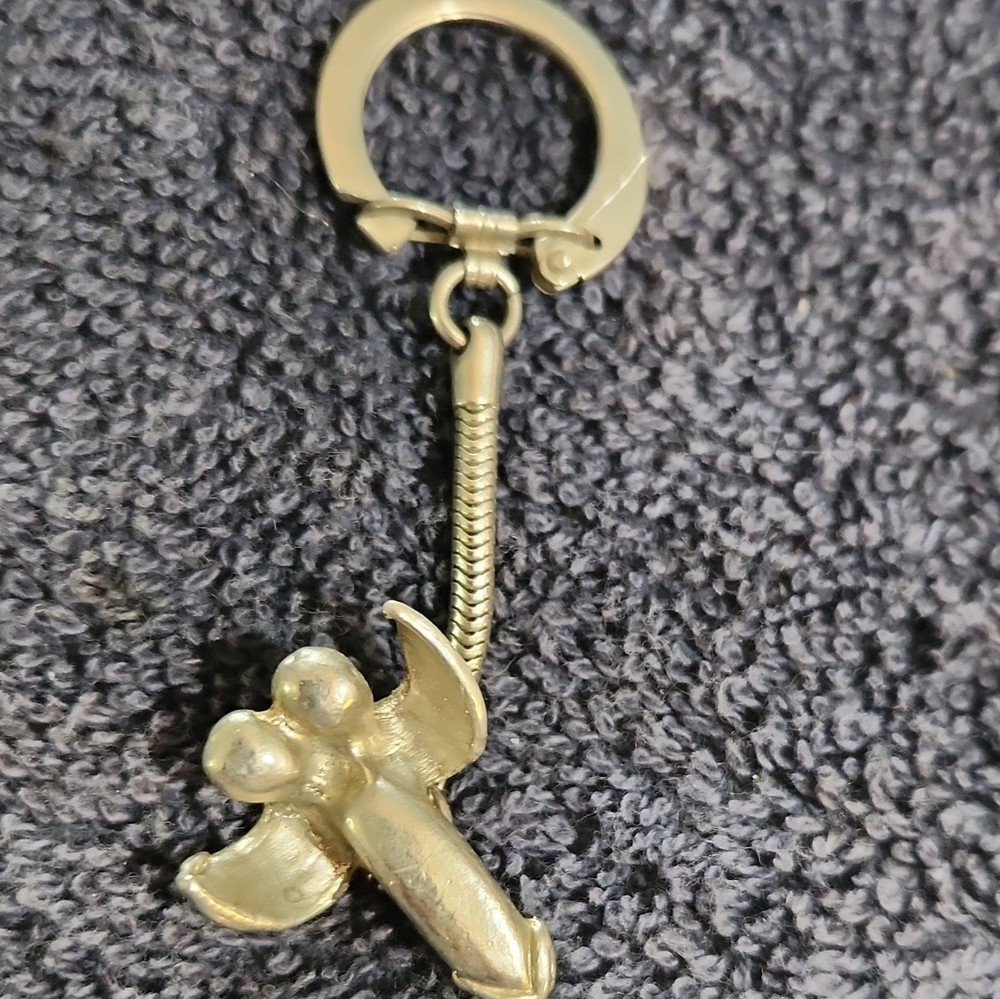 Two-Tone Silver/Gold Metal Novelty Charm Keychain w/ Detachable Keyring