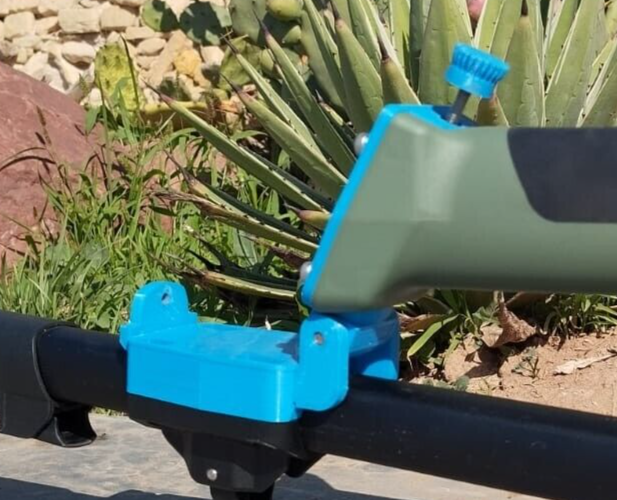 Minelab X-Terra PRO Metal Detector with Waterproof Coil 3707-0001