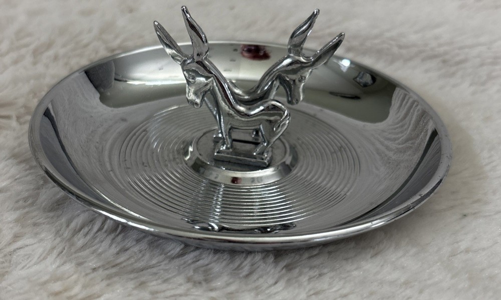 Vintage 1950s Hamilton Donkeys Ear Chrome Ashtray Pincherette