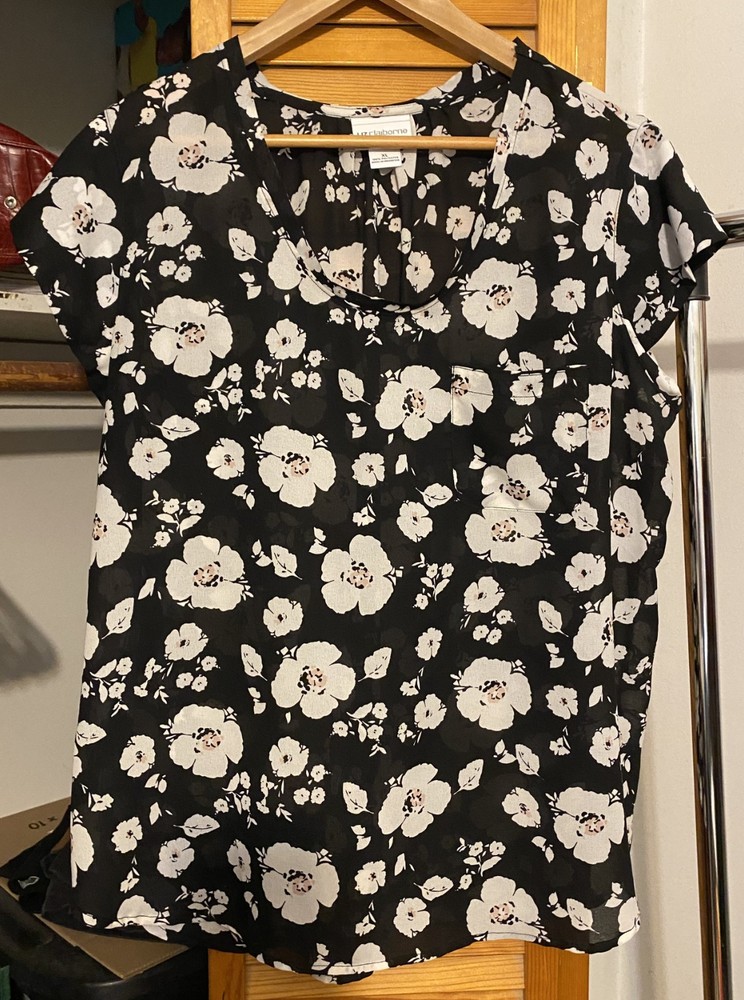 LIZ CLAIBORNE Black & White Floral Blouse Single Chest Pocket Cap Sleeve XL
