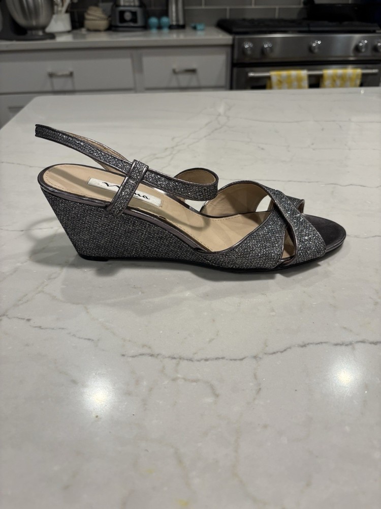 Nina New York Sparkly Silvery Gray Wedge Sandals Size 9.5