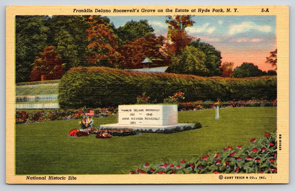 Hyde Park New York~Franklin Delano Roosevelt Grave~Teich 1946 Linen Postcard