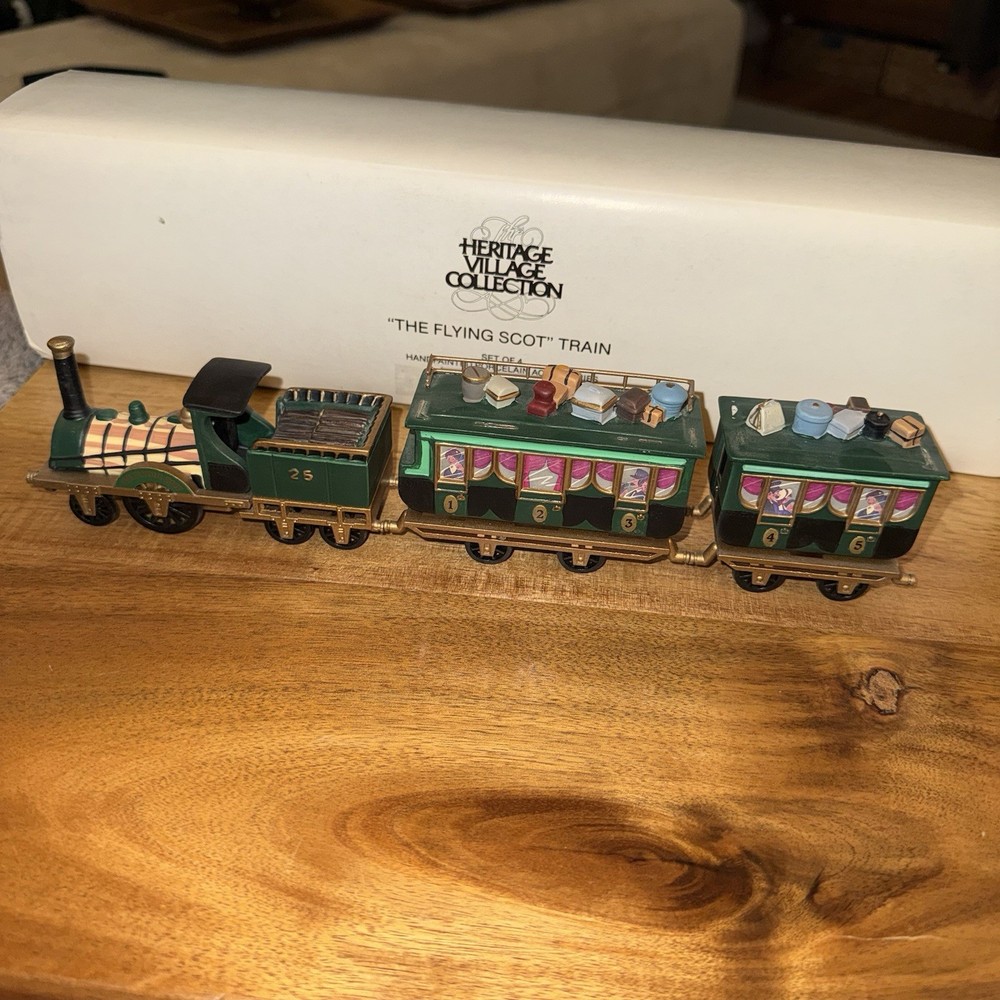 Dept 56 Heritage Dickens Village The Flying Scot Train Set #5573-5 Damaged