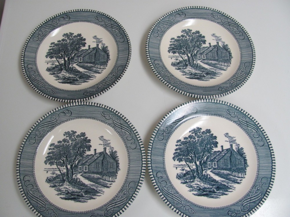 Set of 4 Currier & Ives Royal China Gathering Wheat Bread/Dessert Plates 6.25”