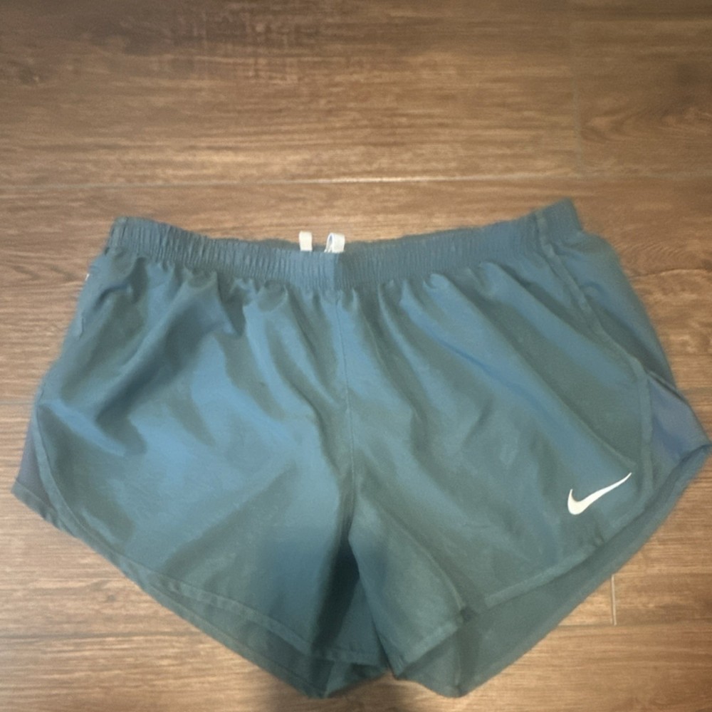 Nike Dri-FIT Women’s Green Solid Running Athletic Shorts, Elastic Waist, M