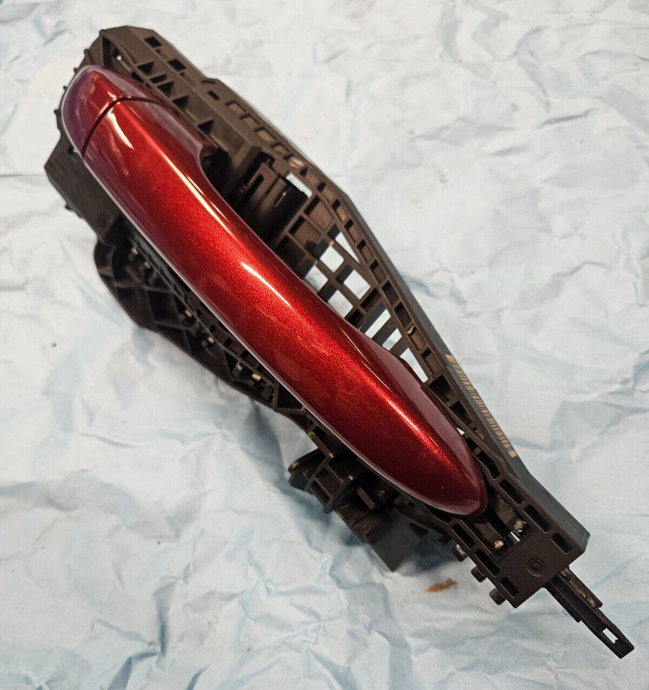 2014-2023 JEEP CHEROKEE RED RIGHT REAR EXTERIOR DOOR HANDLE - 68084836AE OEM