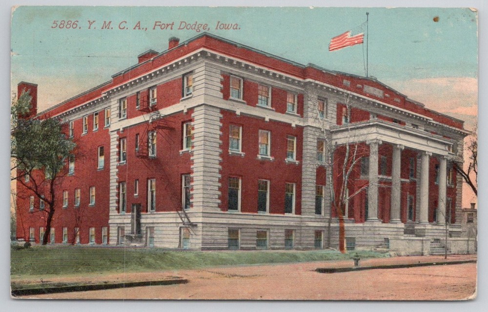 Fort Dodge Iowa YMCA Building 1913 Postcard, Acmeograph Co. Chicago